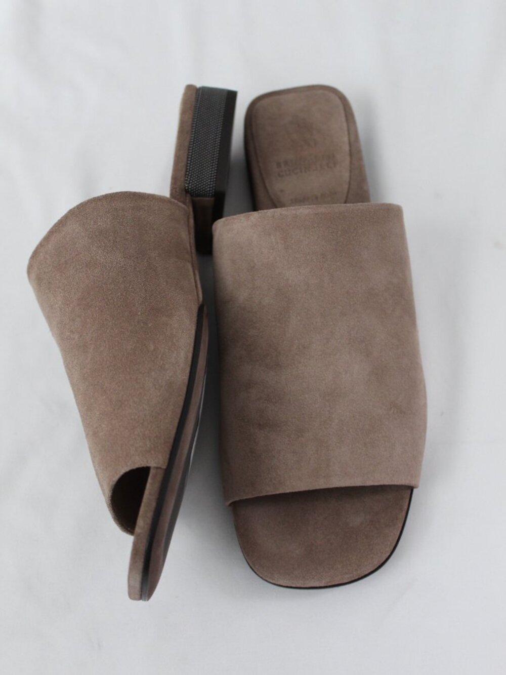 NWB Brunello Cucinelli Suede Leather Mules Slides SlipOns Monili Trim 39.5 $1200